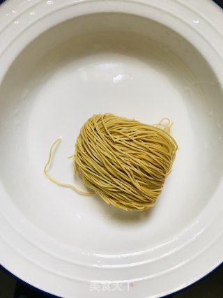 鸡蛋汤面的做法步骤：2
