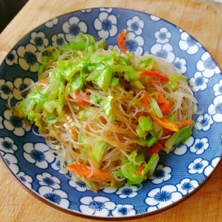 包菜炒粉丝的做法步骤：7