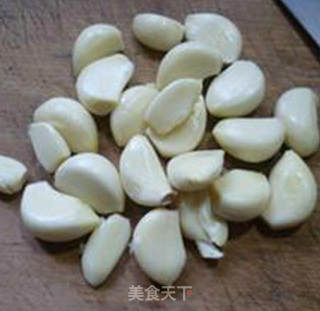 蒜头烧小素鸡的做法步骤：4