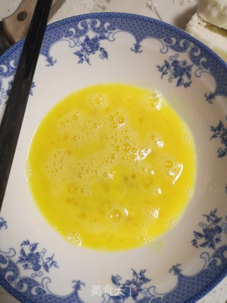 三分钟早餐～煎馒头片的做法步骤：3