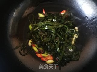 虫草花海带煮粉丝的做法步骤：5