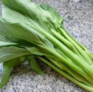 山药炒油菜蕻的做法步骤：1