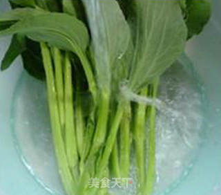 山药炒油菜蕻的做法步骤：3