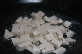 麻婆豆腐的做法步骤：1