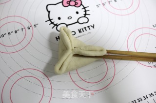 糖三角的做法步骤：9
