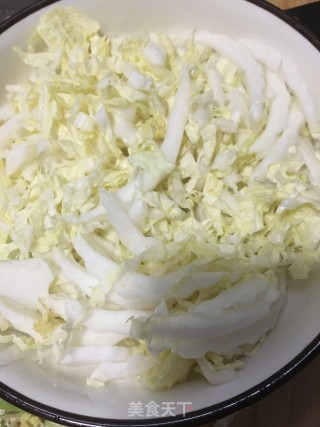一卤鲜咸鱼蒸白菜的做法步骤：3