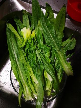 ＃快手营养餐＃豆豉鲮鱼油麦菜的做法步骤：2