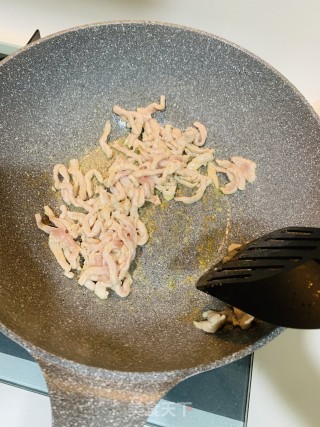 芹菜香干肉丝的做法步骤：2