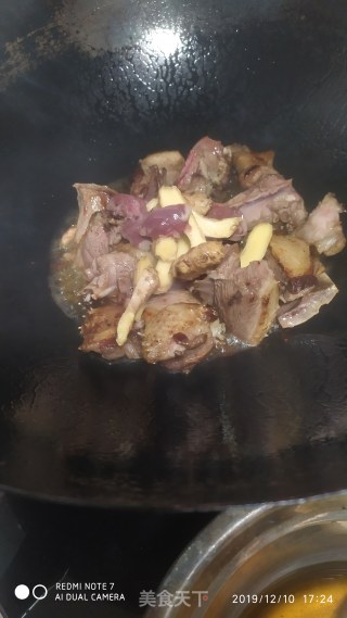 鸭肉萝卜煲的做法步骤：5