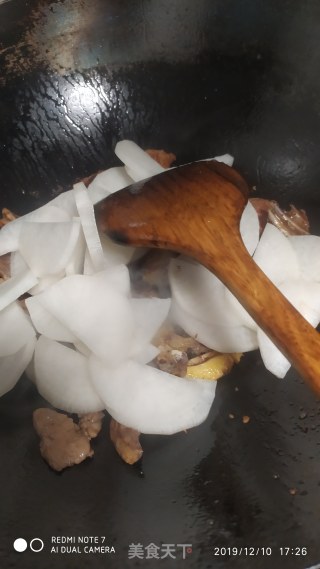 鸭肉萝卜煲的做法步骤：6