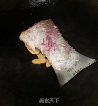 小白菜鱼尾汤的做法步骤：3