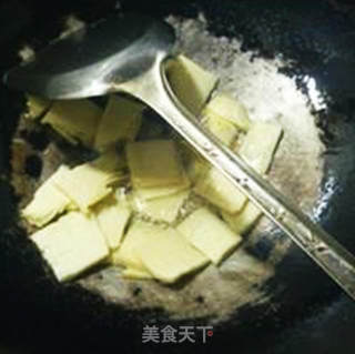 雪菜冬笋煮豆腐的做法步骤：8