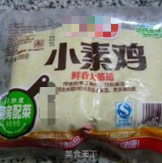 板栗黑木耳小素鸡的做法步骤：1