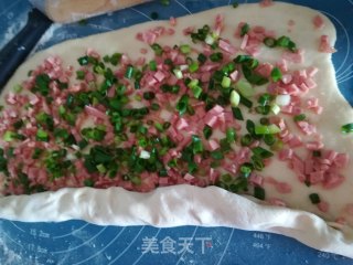 午餐肉花卷的做法步骤：10
