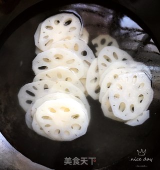 炝拌藕片的做法步骤：2