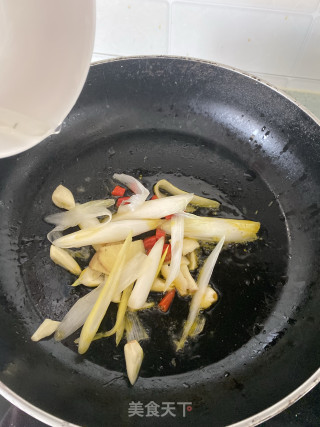 麻辣烤鱼的做法步骤：7