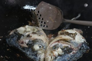 砂锅山药鱼头汤的做法步骤：6