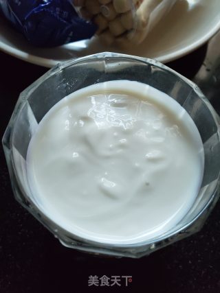 火龙果酸奶杯的做法步骤：2