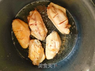 比饭店做的还好吃的可乐鸡翅的做法步骤：5