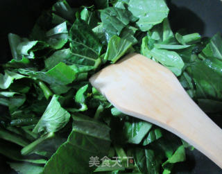 香菇炒油菜蕻的做法步骤：3