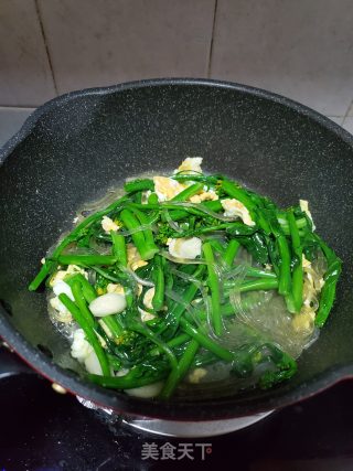 鸡蛋菜心炒粉条的做法步骤：8