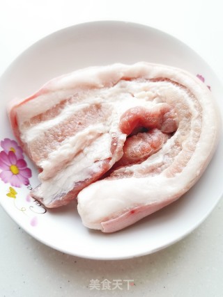 回锅肉的做法步骤：1