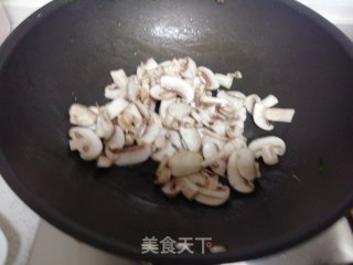 蘑菇蛋花汤的做法步骤：4
