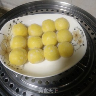 煎东北粘豆包的做法步骤：2