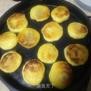 煎东北粘豆包的做法步骤：8