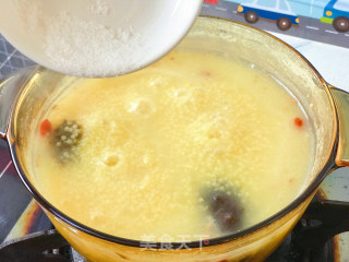 海参小米粥的做法步骤：9