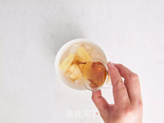 木瓜炖雪蛤的做法步骤：2