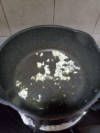 蒜香莴笋的做法步骤：3