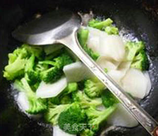 西兰花萝卜的做法步骤：9