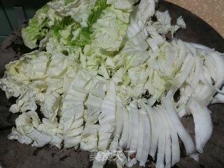 白菜炖豆腐的做法步骤：2