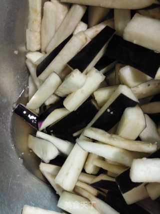 不用炸的茄子的做法步骤：2
