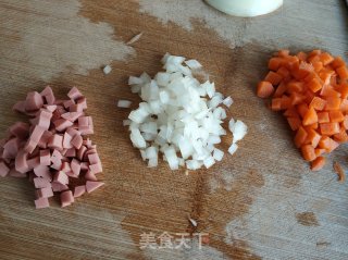 奶香杂蔬火腿饼的做法步骤：1