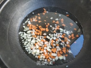 奶香杂蔬火腿饼的做法步骤：2