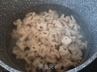 辣炒藕丁的做法步骤：3