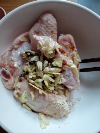 烤鸡中翅的做法步骤：3