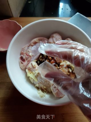 烤鸡中翅的做法步骤：4