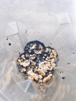 核桃芝麻糊的做法步骤：6
