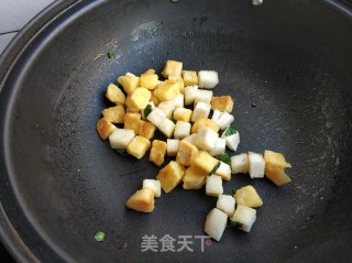 炒金银馒头的做法步骤：7