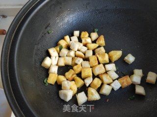 炒金银馒头的做法步骤：8