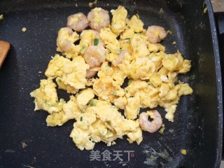 虾仁滑蛋的做法步骤：5