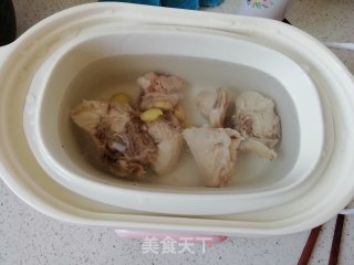 排骨萝卜汤的做法步骤：3