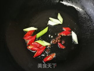 杏鲍菇炒火腿肠的做法步骤：5