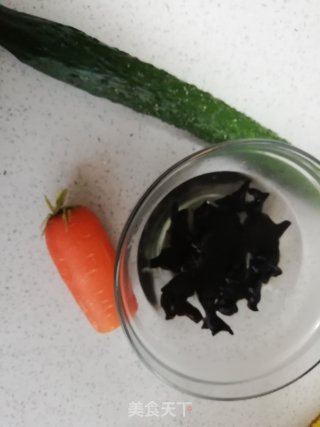 炒时蔬的做法步骤：1