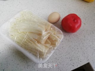 番茄金针菇蛋花汤的做法步骤：1