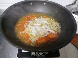 番茄金针菇蛋花汤的做法步骤：6