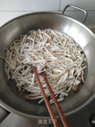 鱼香杏鲍菇的做法步骤：2